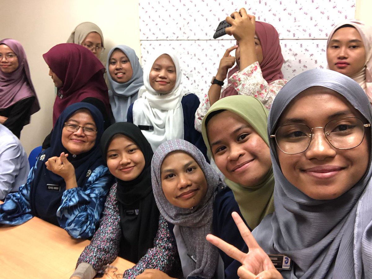 22 April 2024 merupakan kelas terakhir kursus Keterampilan Berbahasa bersama Puan Mimma. Kami membincangkan tentang isu positif dan negatif keterampilan berbahasa yang akan dipersembahkan melalui aplikasi Tiktok.
#IPGKBMKontemporari 
#goglobal
#gegpetalingjaya
#muDikc4