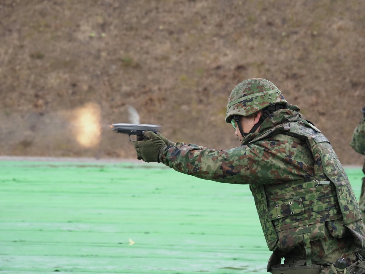 ▼連隊射撃訓練にて（２０２３年）
　
第２６普通科連隊　中村３曹　撮影
※所属・階級は撮影当時のものです。

#防衛省 #自衛隊 #陸上自衛隊 #陸自 #北部方面隊 #第２師団 #写真 #カメラ好き #写真好き