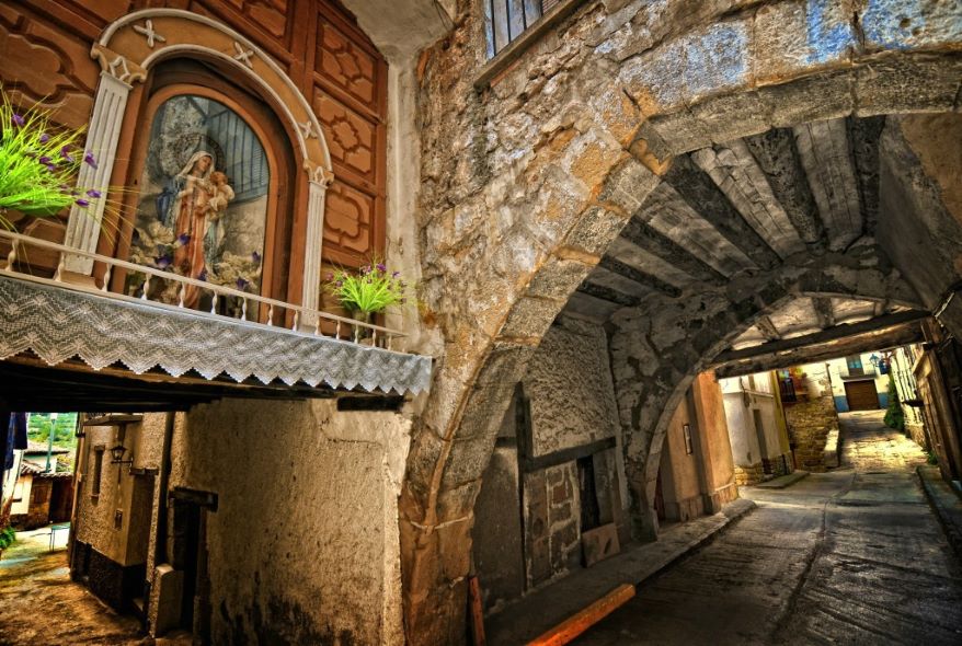 “Il Borgo di Valderrobres” rb.gy/tavjn0 The Golden Scope ama “fortissimamente” quei piccoli e caratteristici borghi che ti consentono una sorta di salto indietro nel tempo... #Spagna #viaggi #viaggiatori #vacanze #turismo #viaggiare