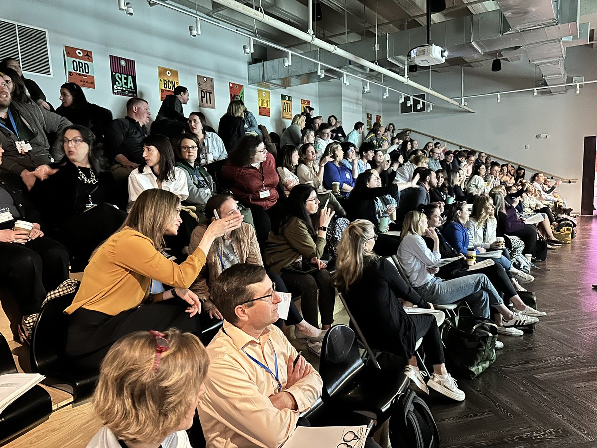 Jeff_Evancho's tweet photo. What a spectacular day @ProjZeroHGSE pgh! With @blytheti and Shari Tishman. Colleagues from near and far, “Looking closely” at learning in diverse contexts. Love our @remakelearning community! @PghKids @museumlabpgh https://t.co/oat3V2B9qg