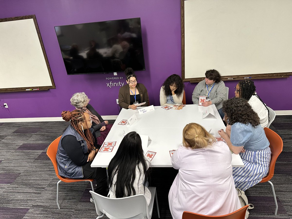 Jeff_Evancho's tweet photo. What a spectacular day @ProjZeroHGSE pgh! With @blytheti and Shari Tishman. Colleagues from near and far, “Looking closely” at learning in diverse contexts. Love our @remakelearning community! @PghKids @museumlabpgh https://t.co/oat3V2B9qg
