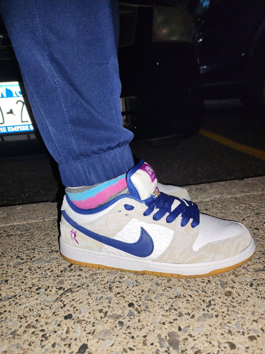 trudyspeaks's tweet photo. π: Rayssa Leal SB Dunks
#sbdunks #sb #skateboardingdunks #skateboard #πΉ #nikesbdunks #nikesb #sbology #nikeSBorNothing #sbsonly #nikesbsyl #snkrsliveheatingup #snkrskickcheck https://t.co/7uTMT25T6f