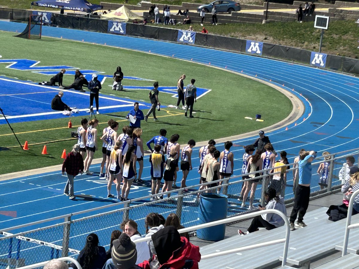 ⚓️🏃 Minnetonka Boys Track & Field @minnetonkatf
🏃 The lineup for the 1600 Meter race