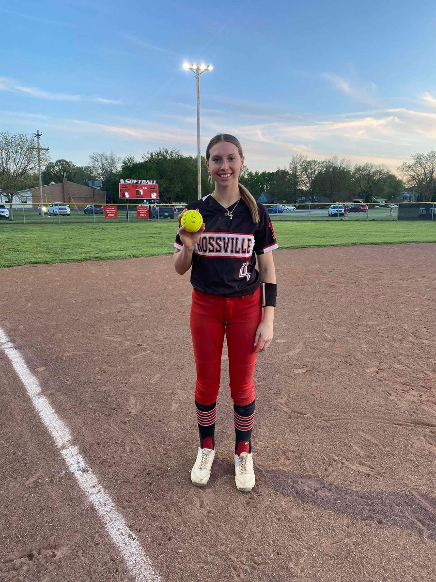2x SIK Allstater Emma Mitchell goes yard for Lady Dawgs 12-5 W over Topeka Hayden <a href="/RossvilleDawgs/">Rossville Dawgs</a> <a href="/KansasPregame/">Kansas Pregame</a> <a href="/peterson_rick/">Rick Peterson</a> <a href="/sportsinkansas/">Sports in Kansas</a>