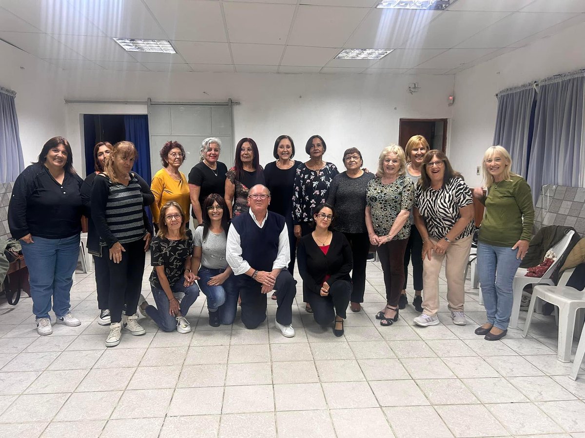 claucelo1's tweet photo. 🕺🏻TALLER DE TANGO💃🏻
Muy buena concurrencia en el nuevo taller brindado por el Municipio de Progreso a cargo de Magdala y Rubens.
🗓️Martes y Jueves
🕰️19:00
📍Club de Leones
Recordá que es totalmente gratis🤩
#MunicipioProgreso https://t.co/RIFB42HDmy