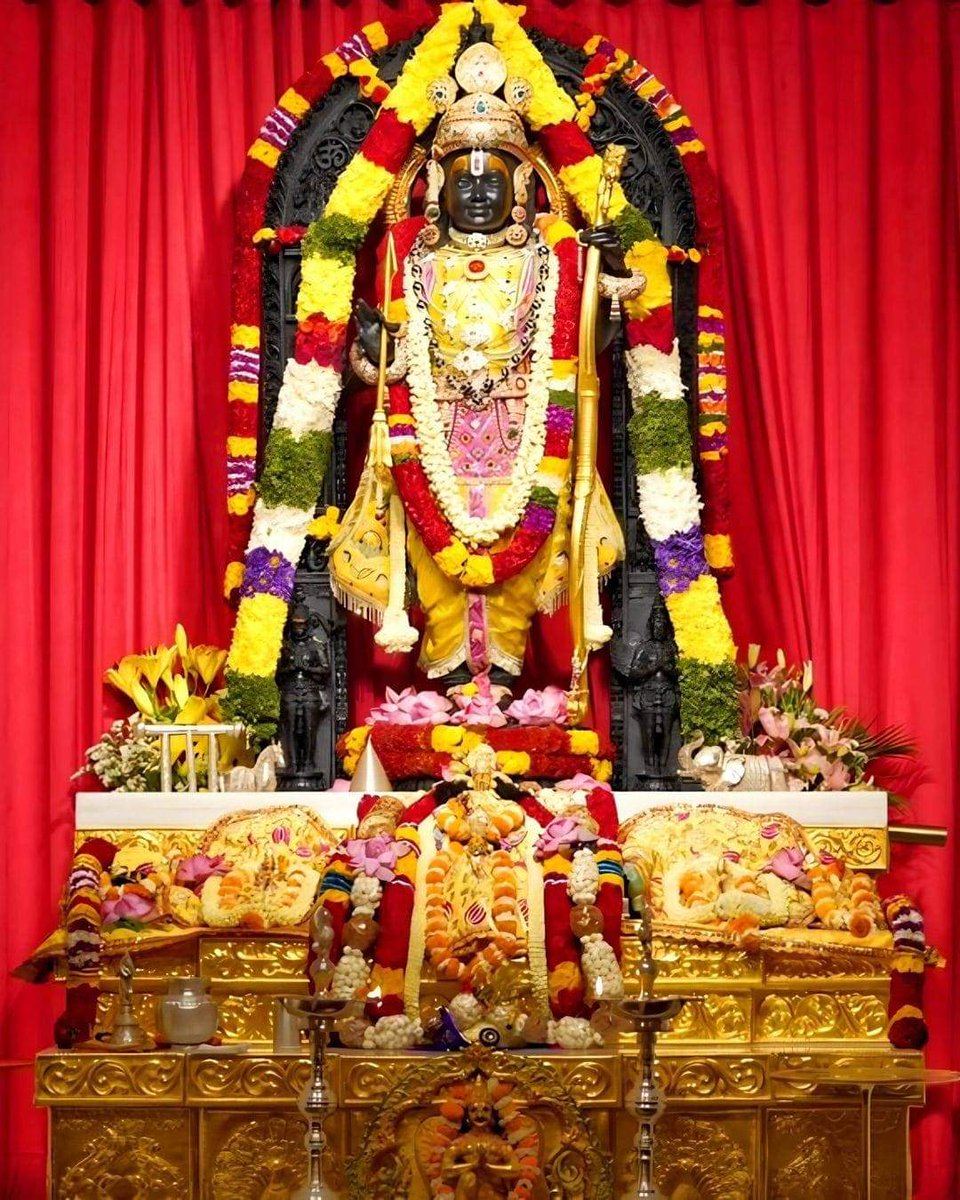 Soma_dhar25's tweet image. जिनके मन में श्री राम है भाग्य में उसके वैकुण्ठ धाम है उनके चरणो में जिसने जीवन वार दिया ...

गुणवान तुम बलवान तुम भक्तों को देते हो वरदान तुम भगवान तुम हनुमान तुम ...#जय_श्री_राम 🙏🏻