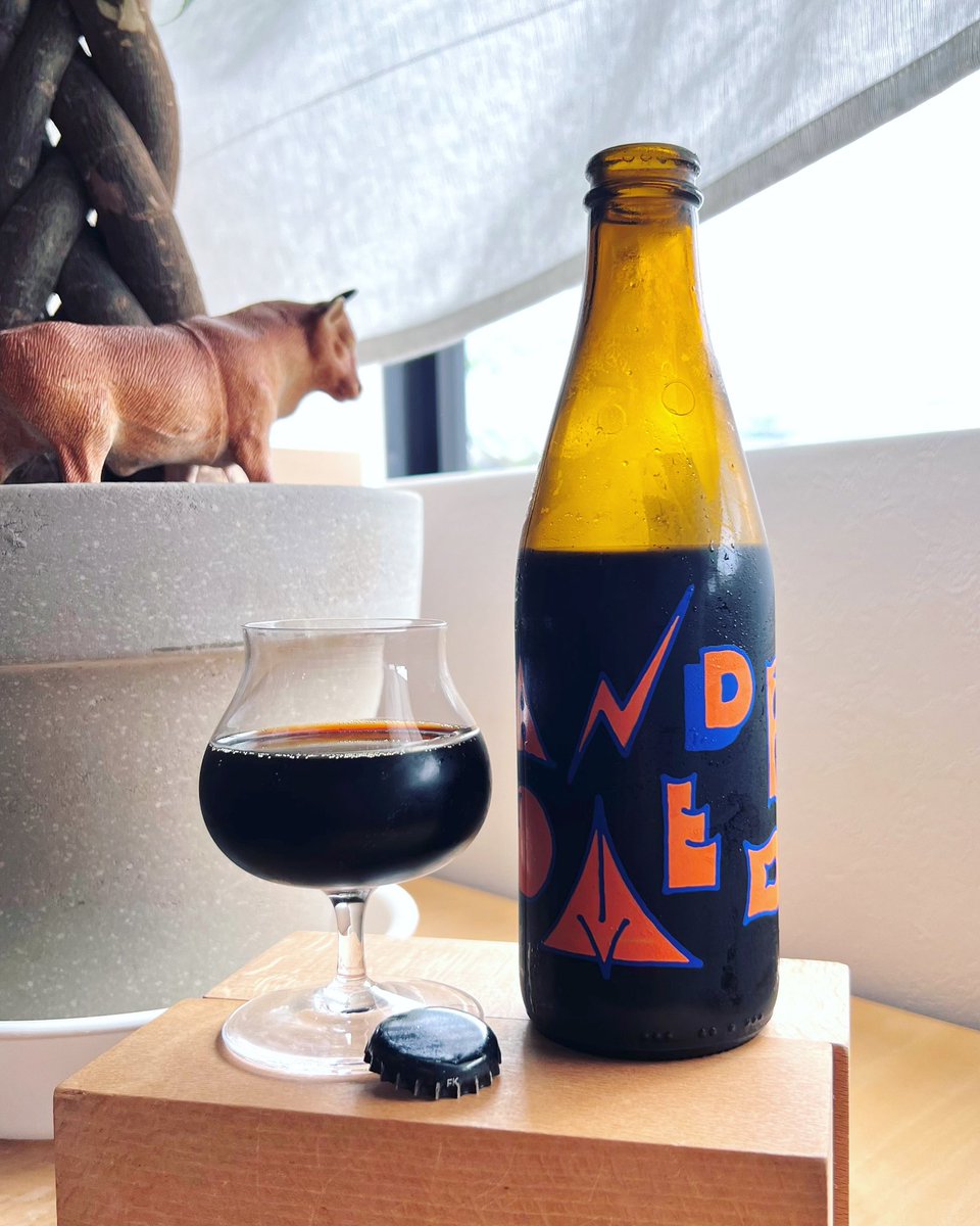 aijiroriine's tweet photo. #Omnipollo x #3sons x #BottleLogic Andromeda ⭐️
極上のアンドロメダ終着駅❣️ロースト感が強いので超まったりだけど甘すぎず、程よい酸味と合わさってウィスキーの余韻が鼻から抜けていく、、、まさにメーテルな一本‼️ https://t.co/kqlbXa3GHe