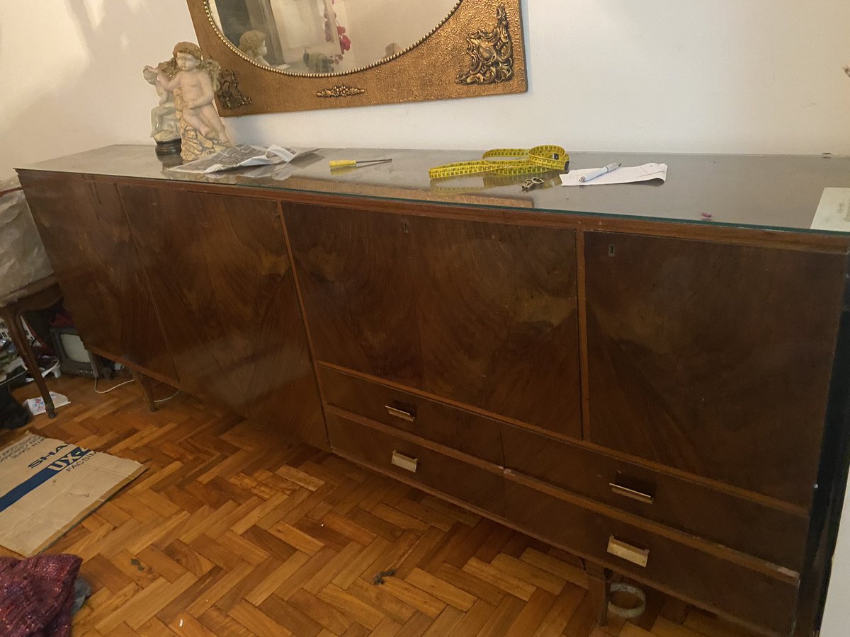 Tengo que vender estos muebles me ayudan, les paso los precios si les interesa alguno