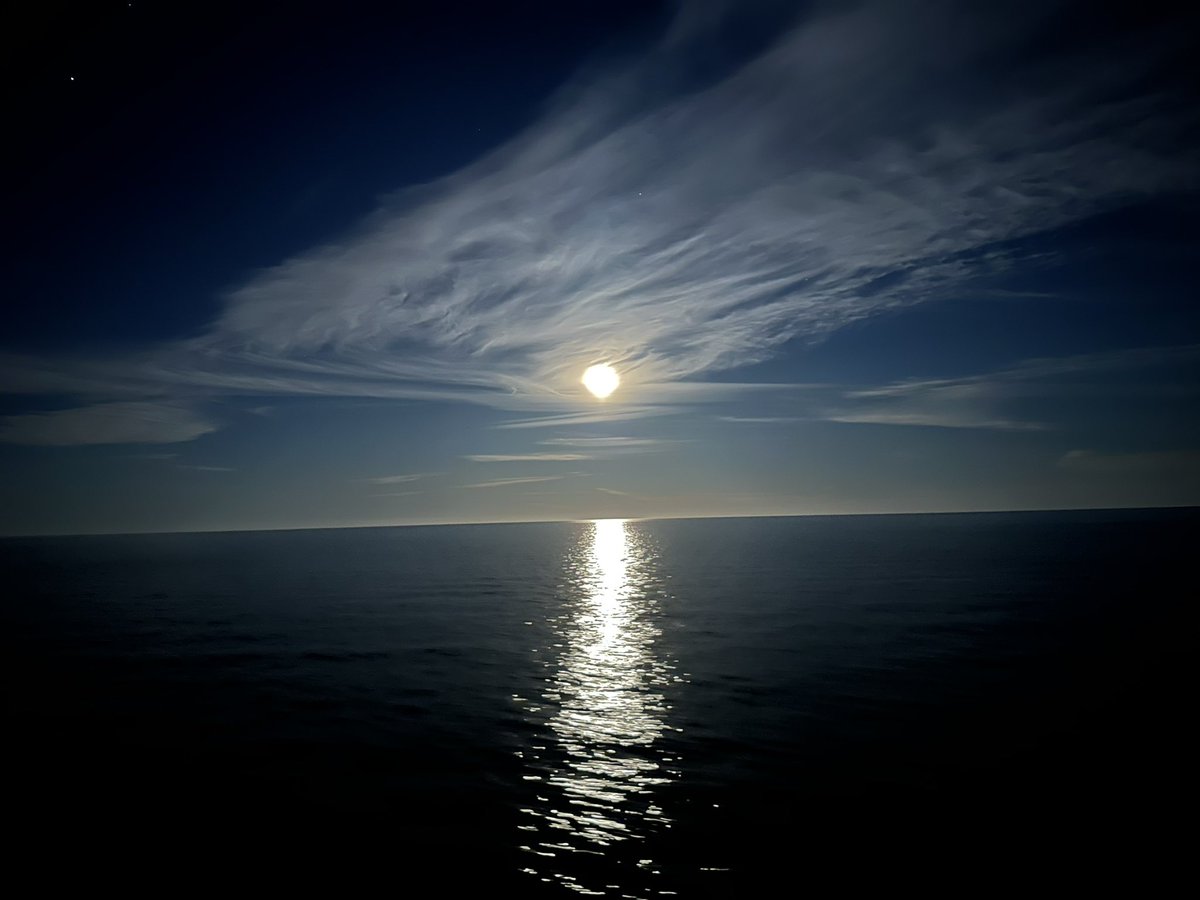 Full moon over Guaymas Basin tonight