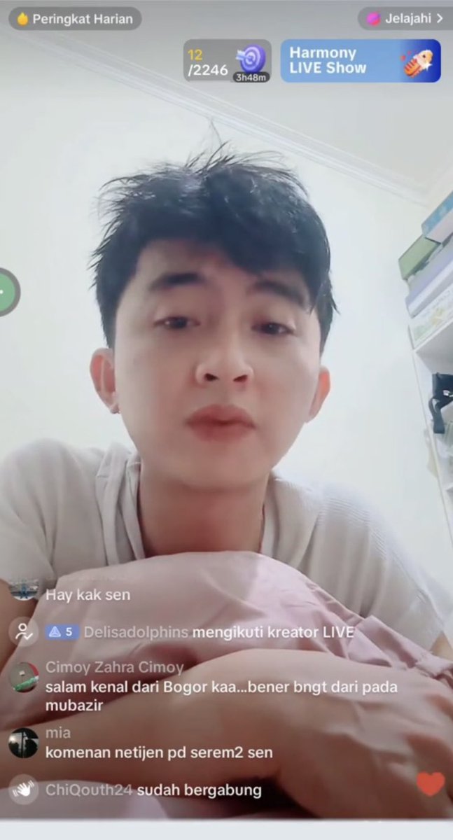 kabarheboh01's tweet photo. Om Merry sama Sensen udah klarifikasi nih gaes soal makanan bekas yang dikasih Nagita yang viral kemarin https://t.co/14uem1W2Ii