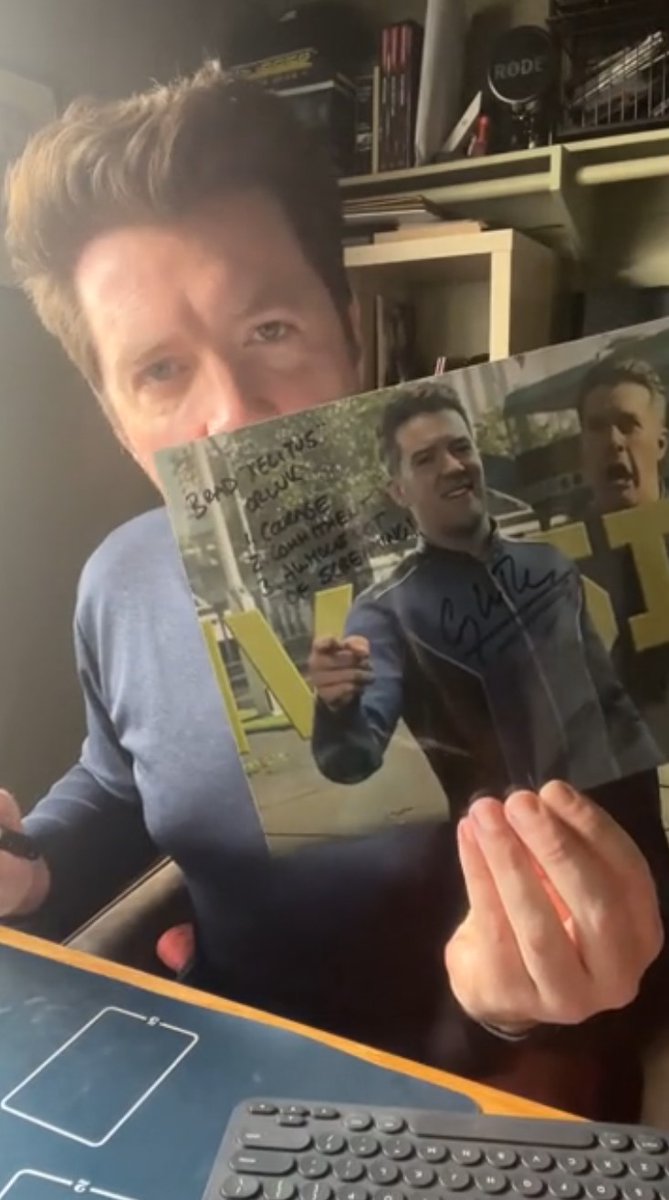 A big thank you to one of my favorite humans and fantastic voice actors @itsmecraiglee for the signing and encouragement (on behalf of liberty and democracy of course!) #HELLDIVER2