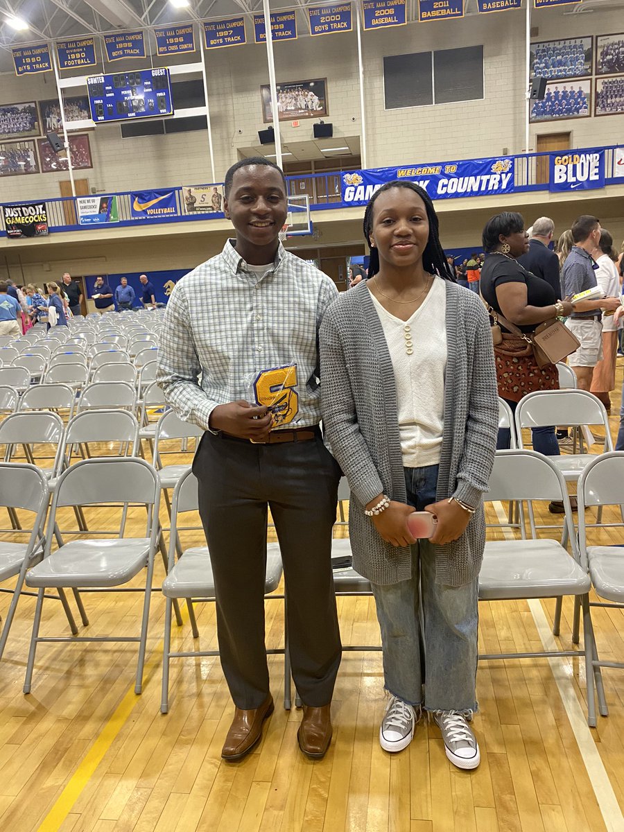 Stephanie1Gregg's tweet photo. I am beyond proud of my baby! Evan received his academic letter tonight in recognition of his academic accomplishments! https://t.co/vWr5t8AaRP