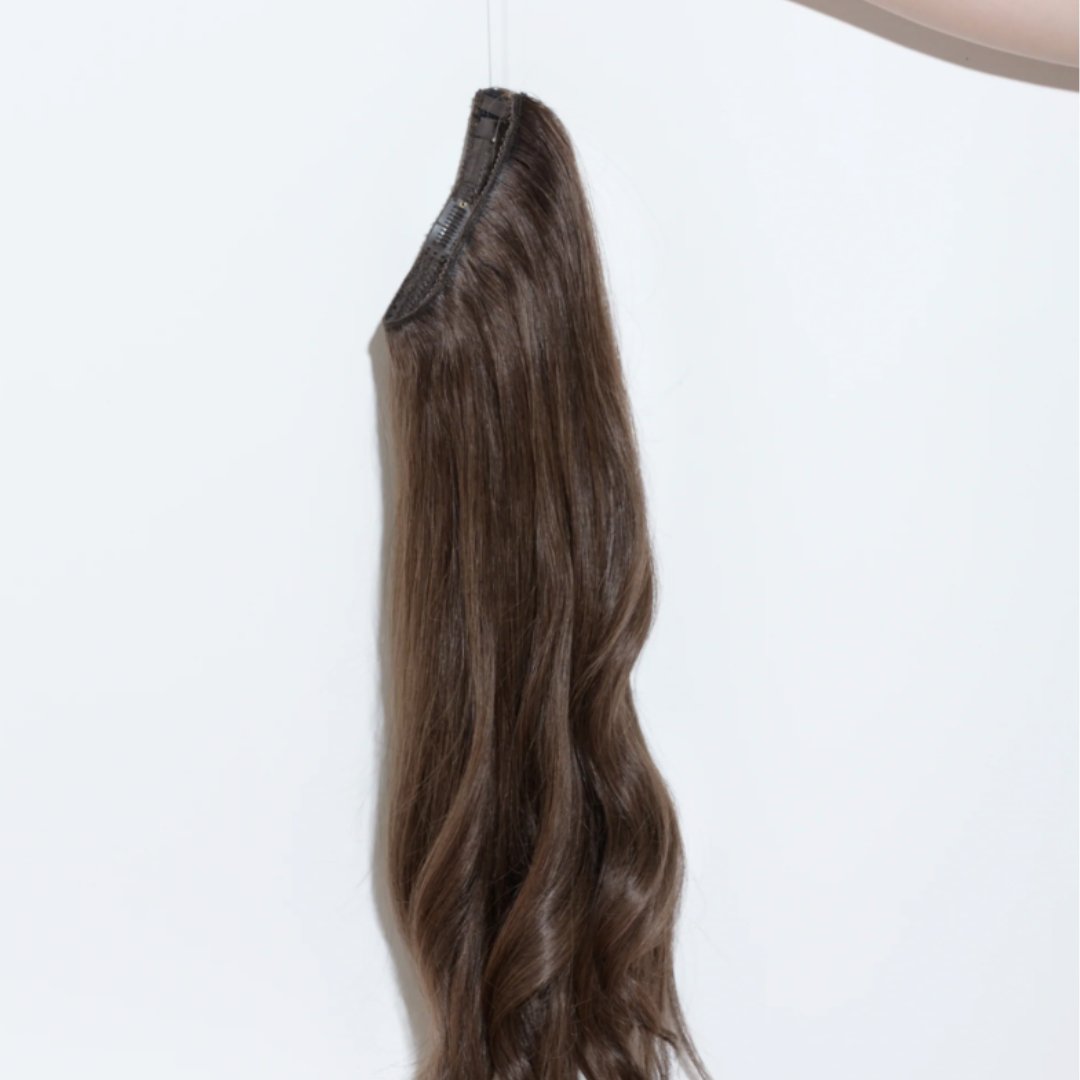 SuperiorHair's tweet photo. Who said you can’t have extra minutes of sleep and fabulous hair? Mornings are made simple with our Halo Extensions ☕️

Halo Extensions are secured with invisible miracle wire in less than a minute! This technology does not damage your hair, and can easily be removed after use. https://t.co/79eFSKOhAH