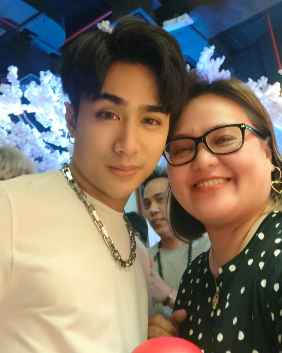 #sb19pagtatagworldtour 
#SB19PAGTATAGsaTAG
Don't miss to watch later 8:00 evening Dubai time #SB19 #PAGTATAGWorldTourDubai at The Agenda Dubai Media City ... tickets still available at the plantinumlist.net  this is brought to you by <a href="/MaybushProd/">Maybush Productions</a> #SB19_JOSH