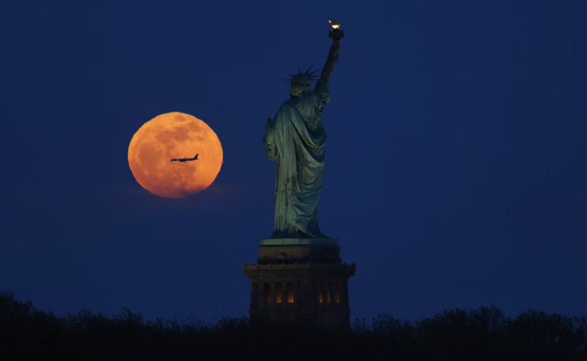 A few others if the full Pink Moon rising behind the Statue of Liberty in New York City, Tuesday evening #newyork #newyorkcity #nyc #statueofliberty #fullmoon #PinkMoon