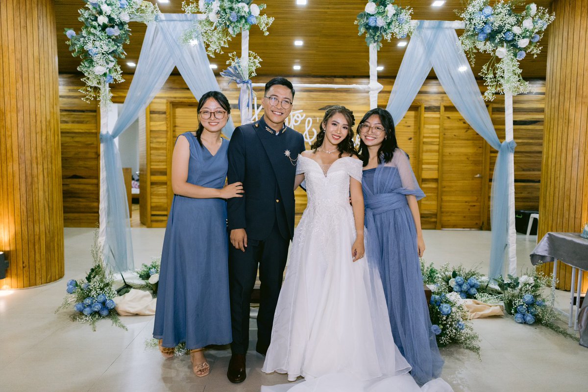 ShangySideUp's tweet photo. smiles and blue hues 🩵🌚 https://t.co/8ywqNlWLTO