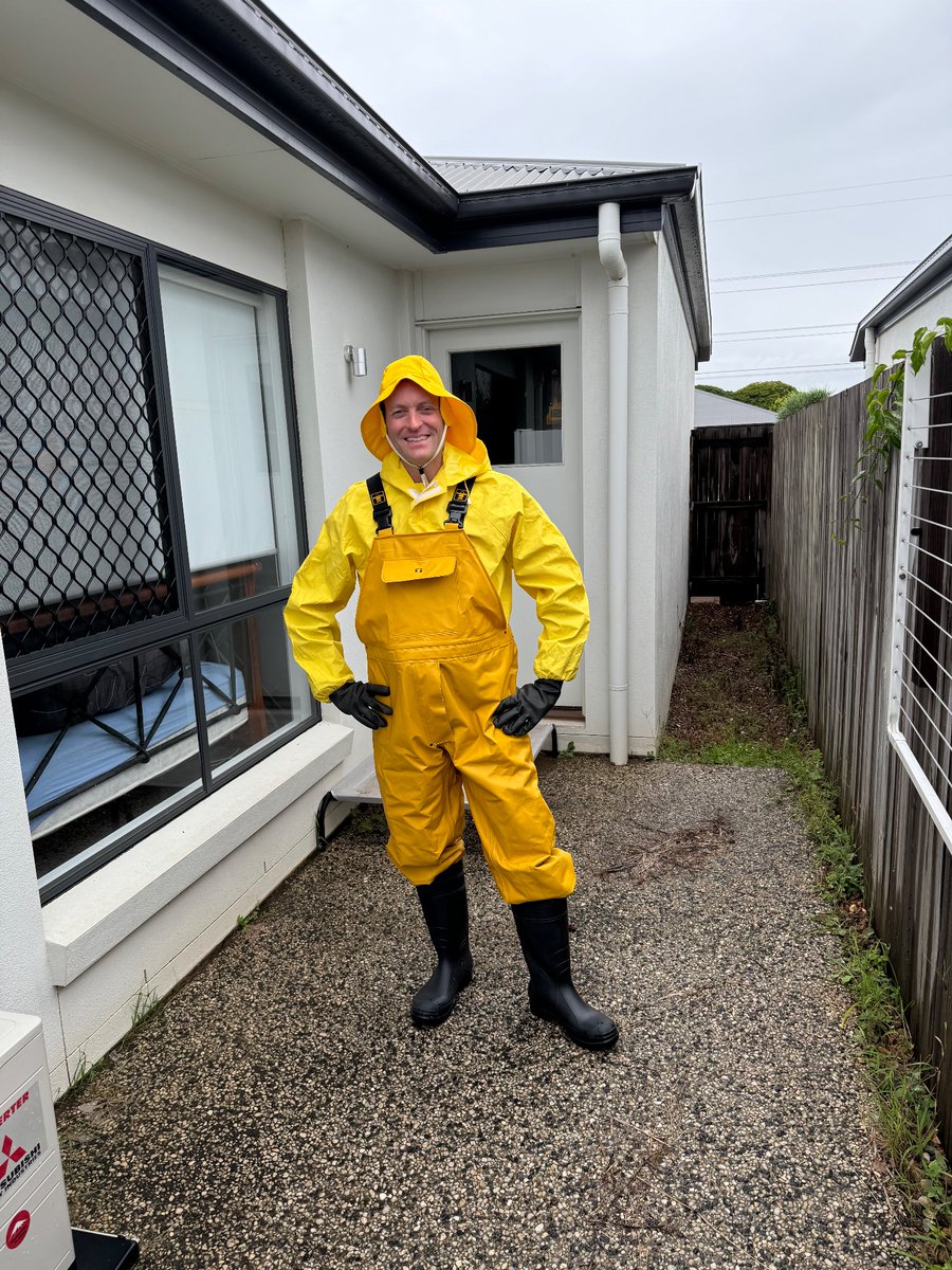 patoothetrainer's tweet photo. Hey raingear fans . It seems you enjoyed my last post . Here’s another #rainwear https://t.co/AQFnp2Vttt