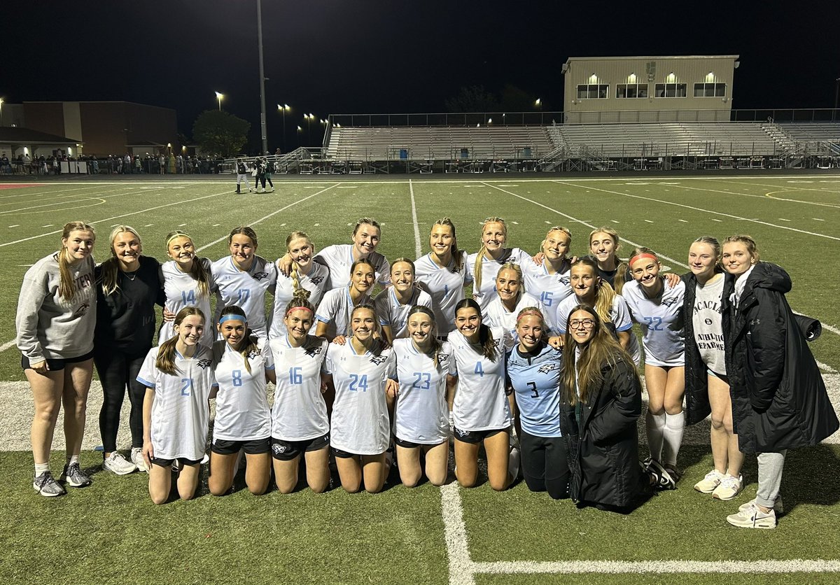 What a battle against Norris tonight! The Wolves came out on top after being tied 0-0 at the end of regulation and going into OT and a shootout!🔥 ⚽️Meghan Coe ⚽️Quinn Carney ⚽️Kailynn Horeis ⚽️Jordan Zielinski ⚽️Ava Spies Addy Maxell with a huge save in the shootout! Let’s go!