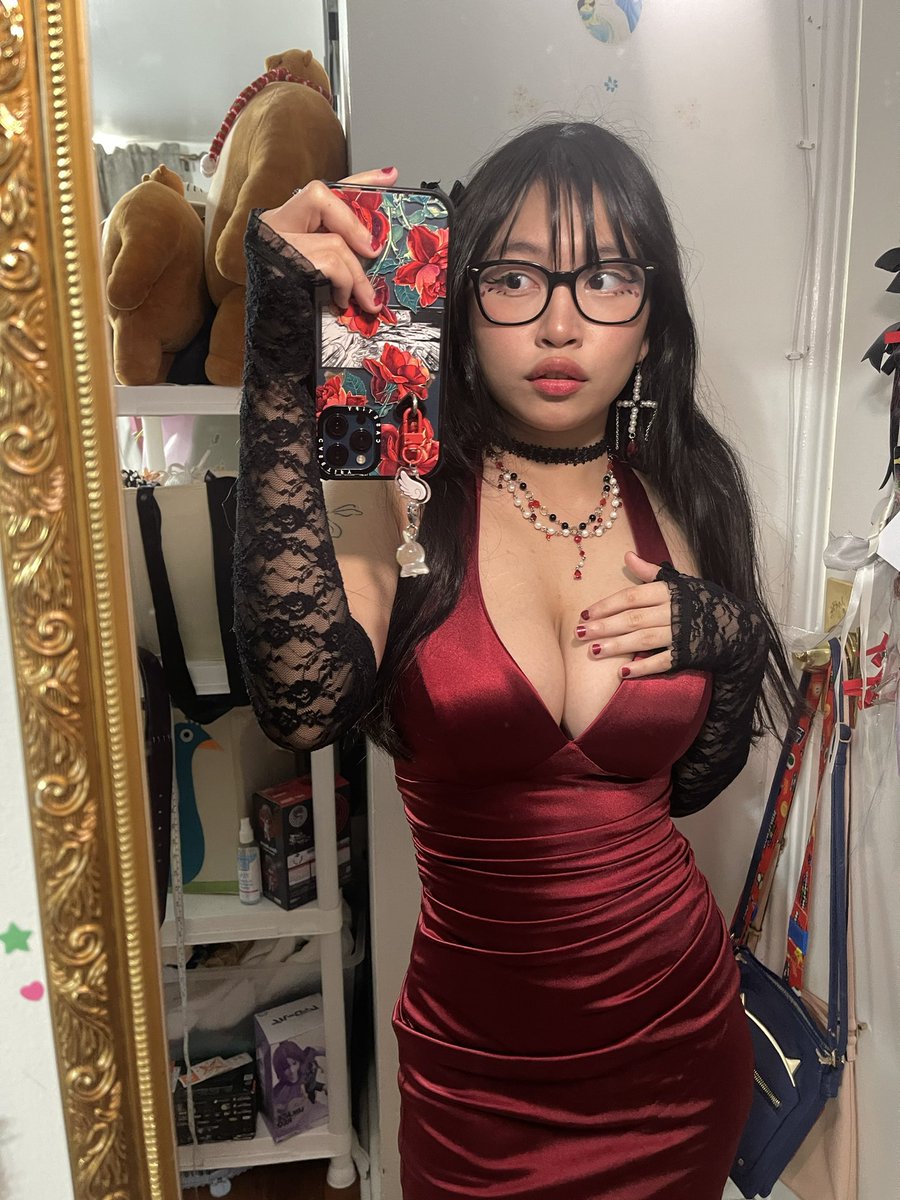 KristraceRPG's tweet photo. she ada on my wong till I resident evil 2 remake https://t.co/0WHd5NAHYW