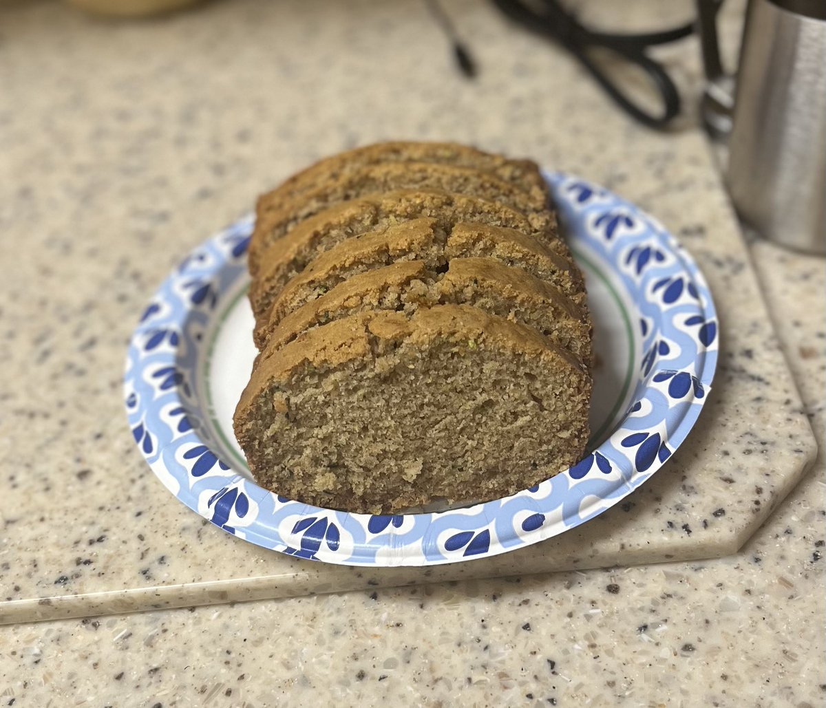 CashJenn's tweet image. A cooler day + excess zucchini = freshly baked zucchini bread warm from the oven! ❤️🥰