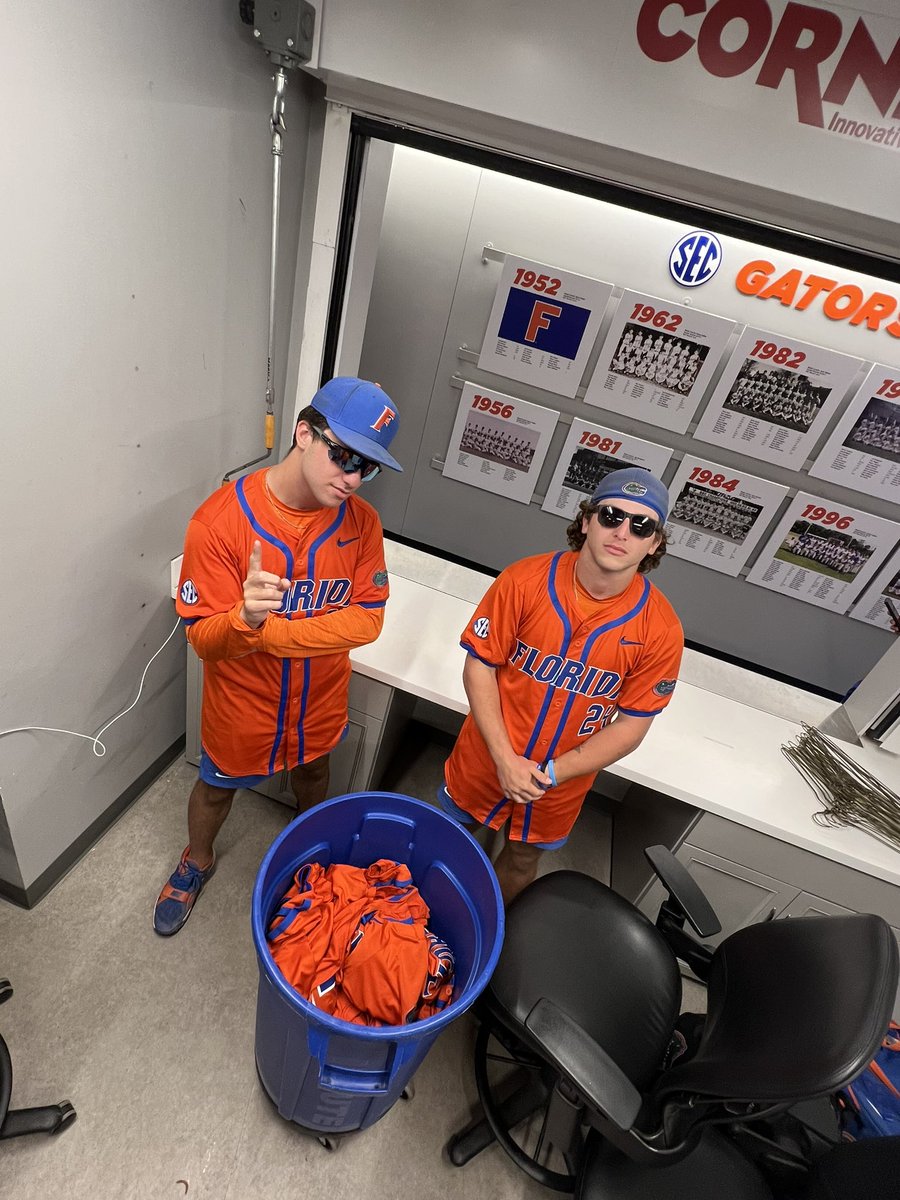 MIDWEEK VICTORY LAUNDRY!!!

SPONSORED BY ORANGE JERSEYS 

THEY DONT LOSE

#GoGators