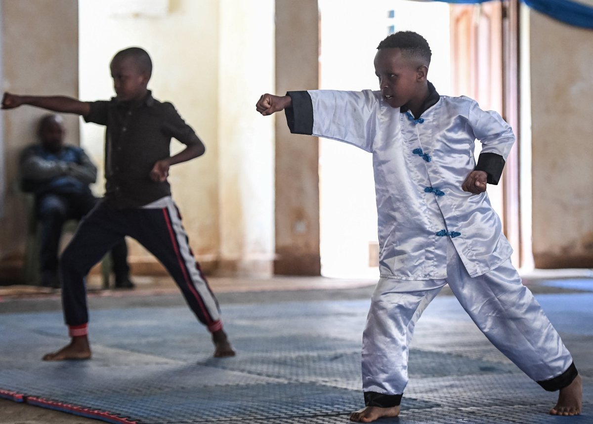 Kung fu coach furthers his dream in #Kenyan hometown. #Africa #CulturalJourney bit.ly/3vXi8Ur