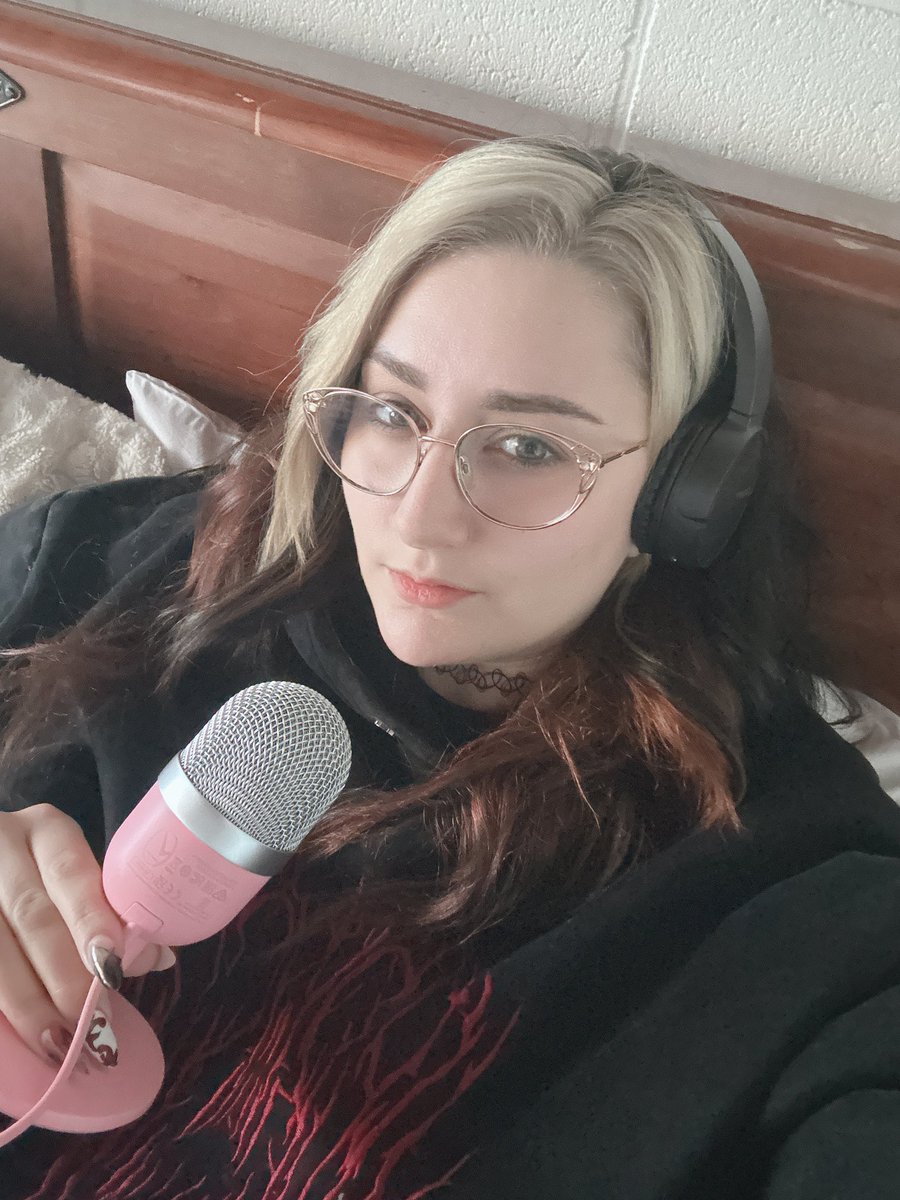 We’re a bit late recording this week but not even Allana being out of country will stop us!! 

I’ll yell about how much I don’t want Jericho on my screen all the way from New Zealand 

- Allana