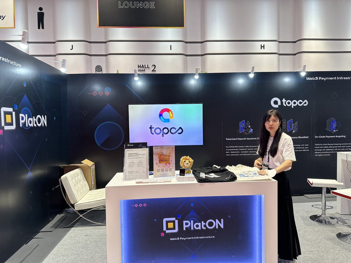 🎉 Day 2 at Money20/20 in Bangkok, bursting with energy! Visitus at Booth 1007 to see how TOPOS is reshaping cross-border remittance with innovative technology and shaping the future of fintech. Looking forward to connecting with peers and thought leaders! 

#Money2020 #FinTech…