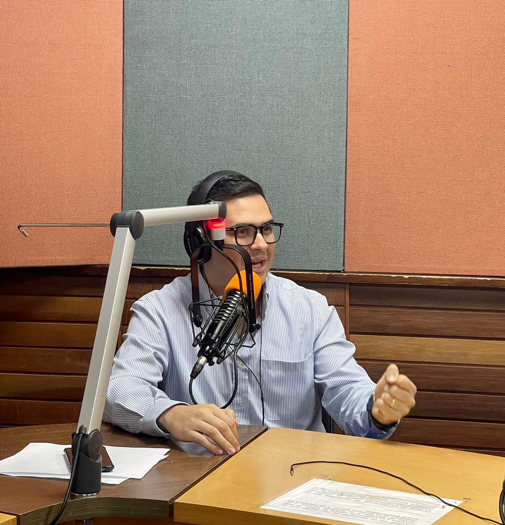 Entrevista con motivo a la celebración del día mundial del libro y el derecho de autor!
