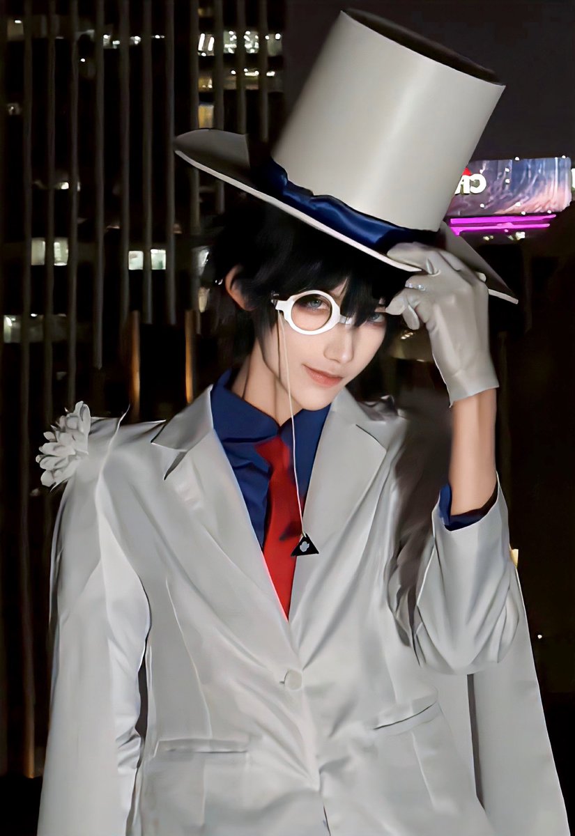 qingming_ming's tweet photo. 怪盗キッドです🧐　#名探偵コナン #怪盗キッド #コスプレ https://t.co/PzwkdWgoJl