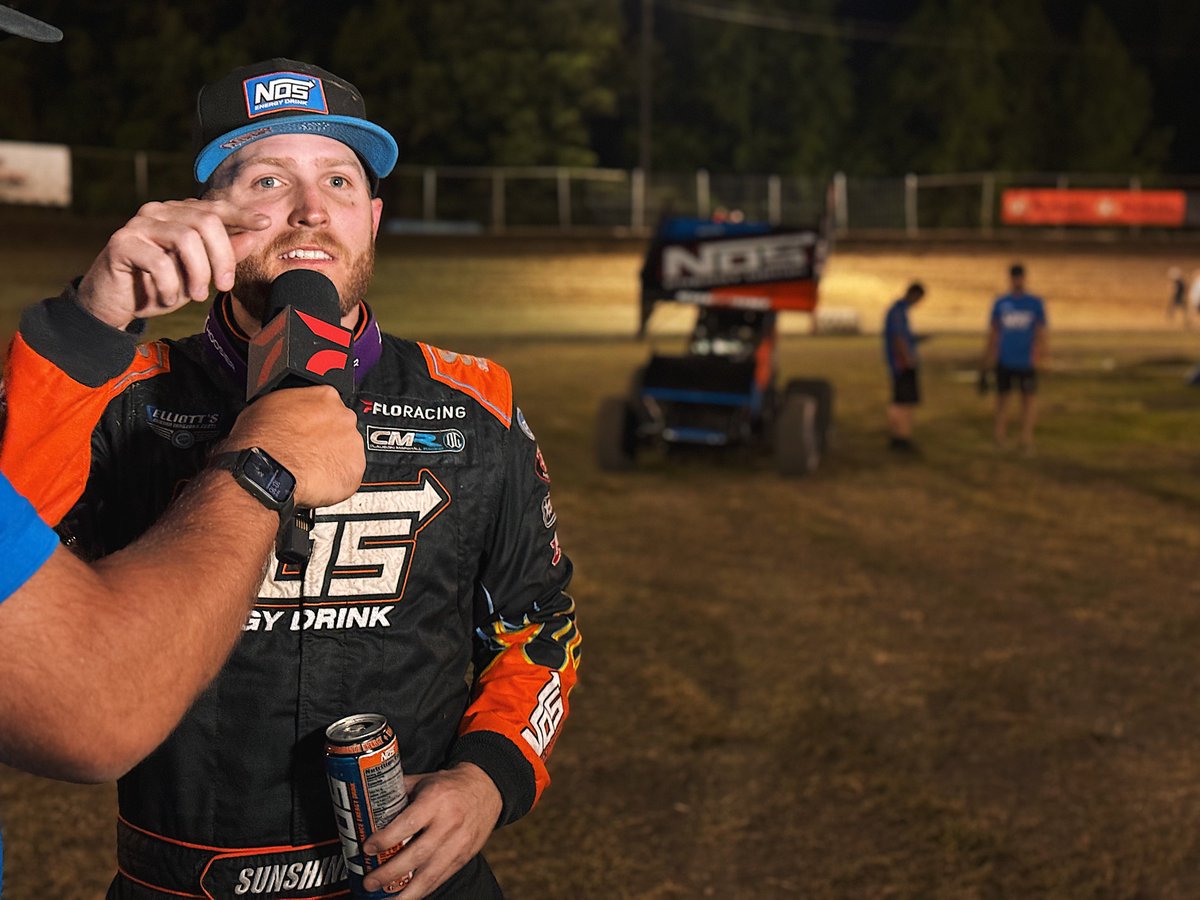 That’s 7 podiums in the first 10 races! 😳 @TyCourtney7BC’s extraordinary consistency continues with a P3 tonight at @PPRIS_TheDitch. The @ClausonMarshall, @NosEnergyDrink #7BC slightly extends his lead in the @Kubota_USA High Limit Racing championship.