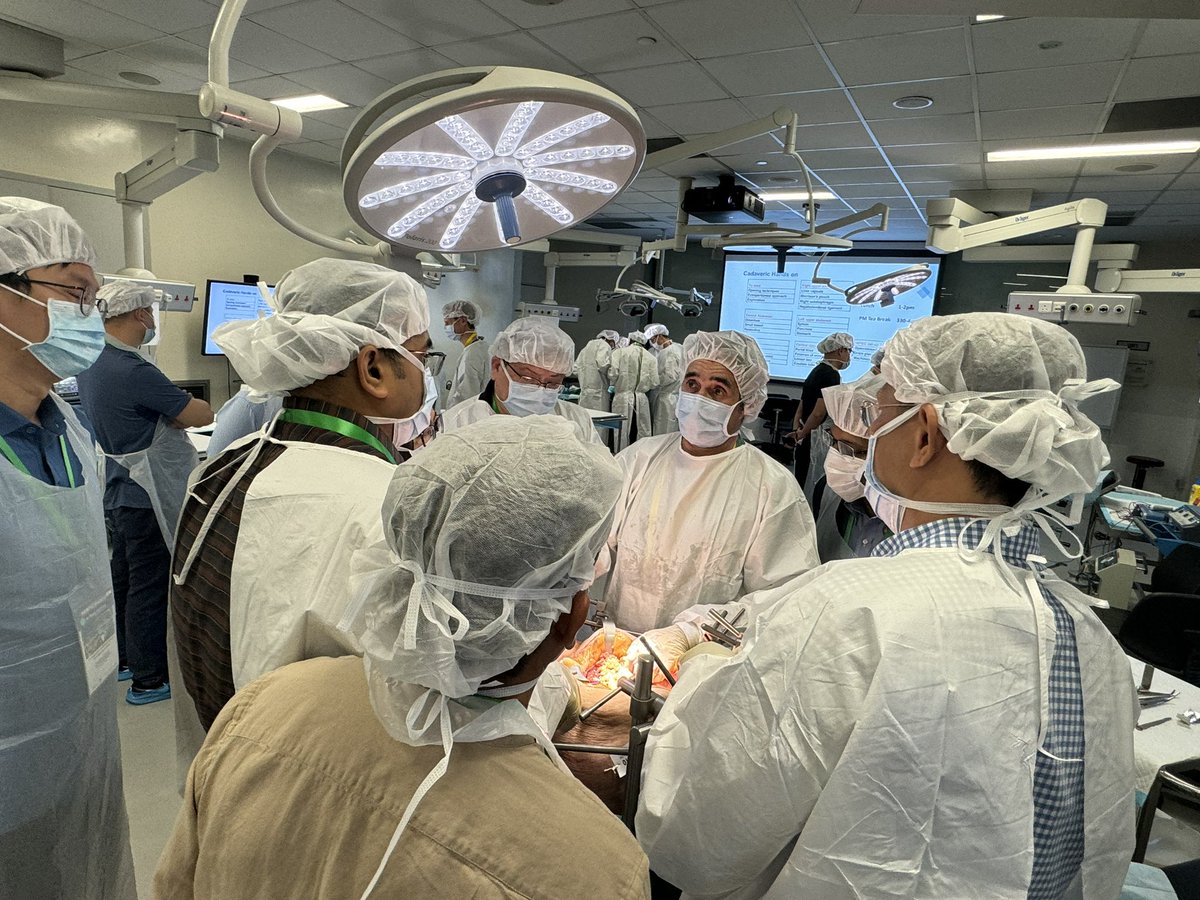 Interactive Day 3 of SPSOC with a cadaveric CRS HIPEC workshop with @somusp9 @brendanmoran @dr_mohammadyami @brianbadgwell @glehenolivier @alarjosan @SKusamura @ChiaClaramae @JaneSeo21 @mingzhe @JohnnyOngCA