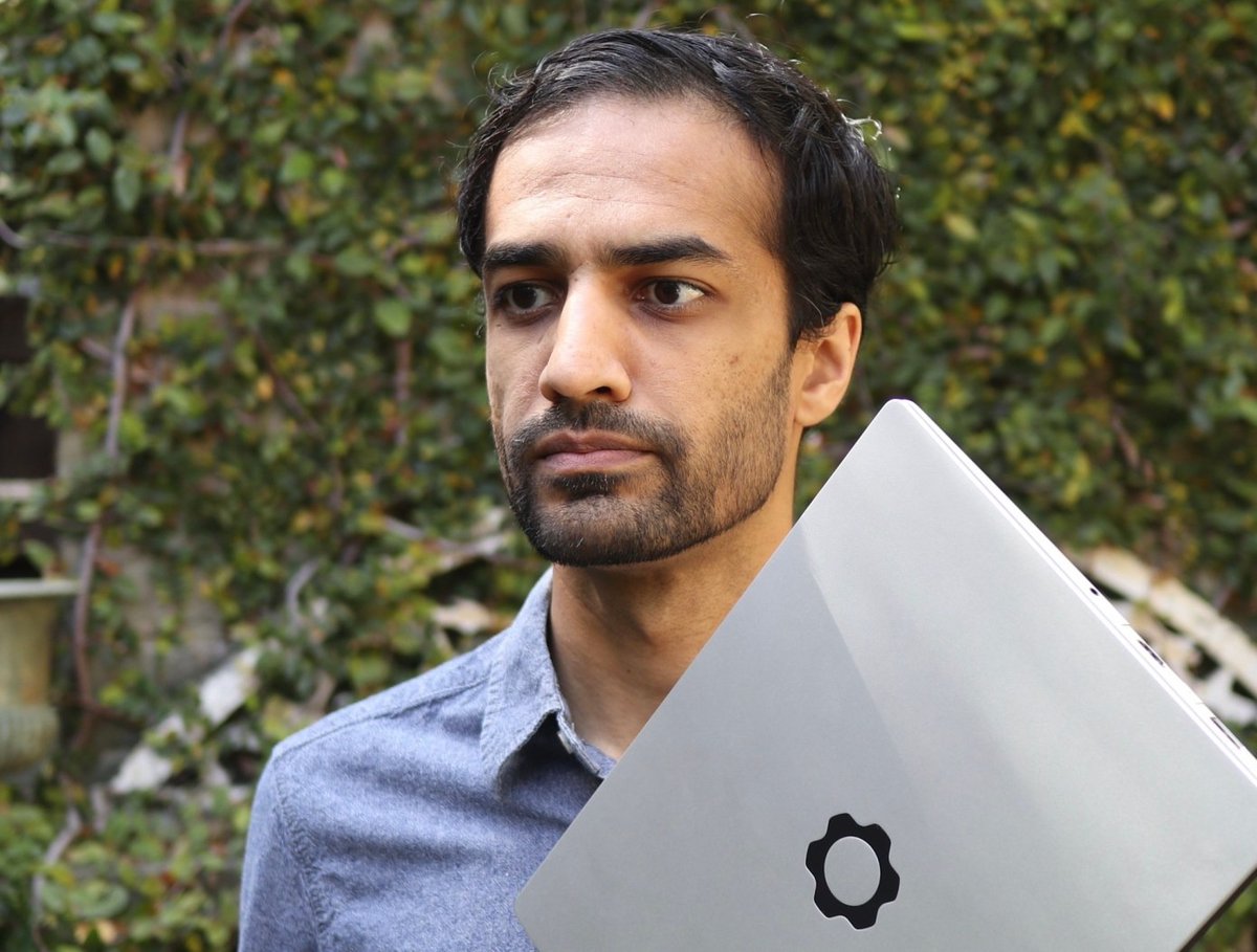 cheinyeanlim's tweet photo. 💻 Framework Computer, the pioneer in repairable laptops, secures $17M Series A-1 funding! 🌟 Building on its $18M Series A in 2022, the company gears up to diversify into new product categories. #FrameworkComputer #TechInvestment #InnovationExpansion r/martechnewser https://t.co/UMQQ8EnclK