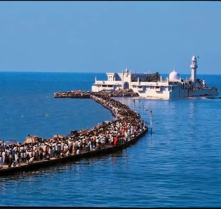 MahfoojI's tweet photo. India Maharashtra Mumbai Haji Ali Dargah https://t.co/Mh5tY5xCyj