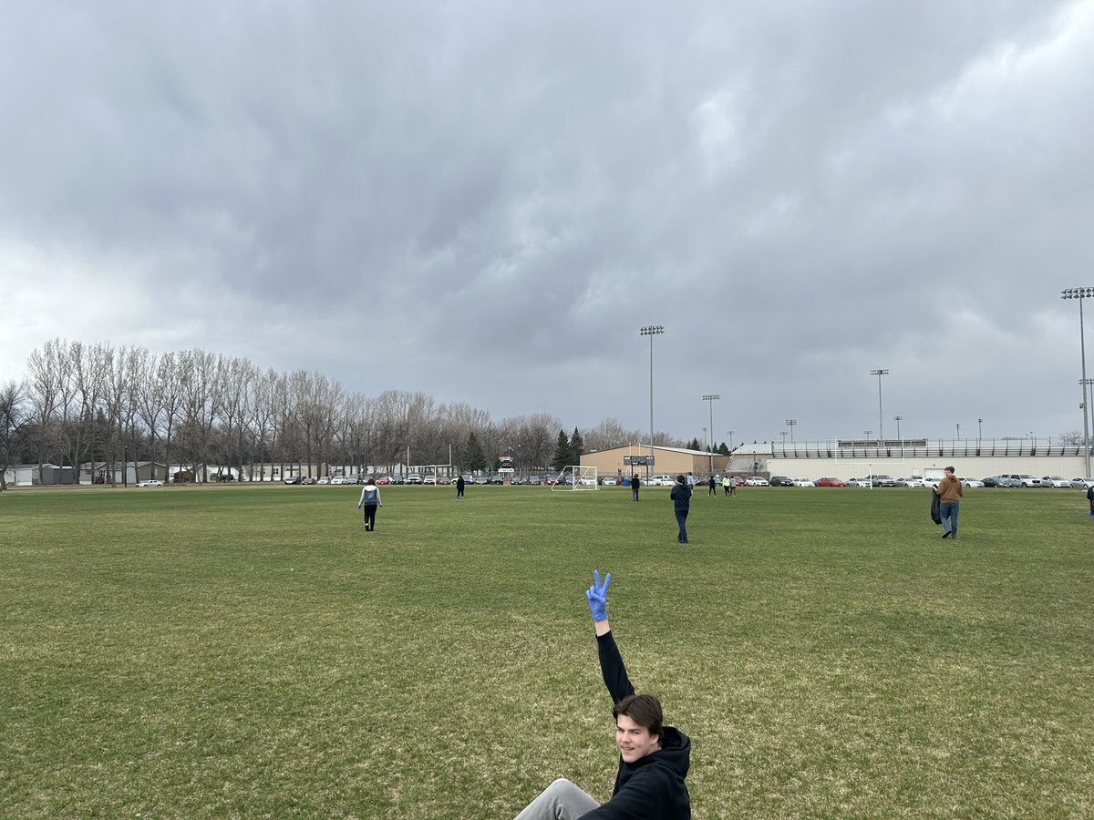 Geology had a great time on Monday doing our part for Earth Day! <a href="/RRHS_Riders/">Red River High School</a> #RideOn