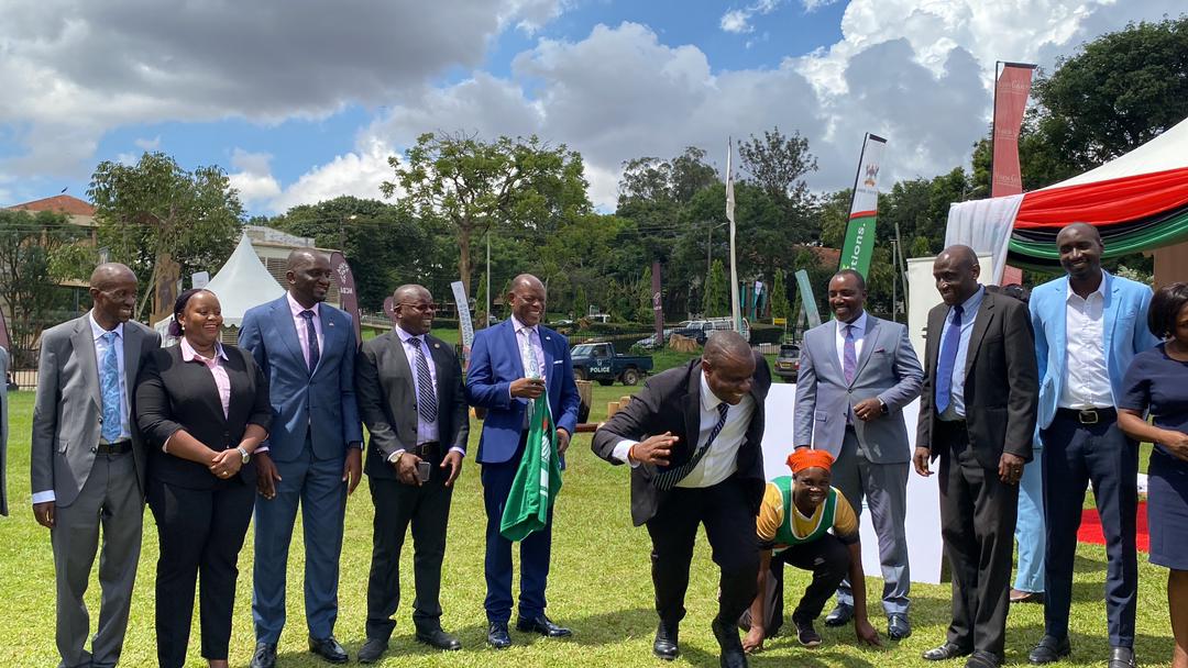 ProfMuhwezi's tweet photo. I was honored to join the Hon. @BalaamAteenyiDr, Minister of State for Youth and Children Affairs alongside the Vice Chancellor @Makerere @ProfNawangwe at the official launch of the #MakRun2024 at the freedom square yesterday. 
@OfficialMubs https://t.co/Lz3HG6ef8K