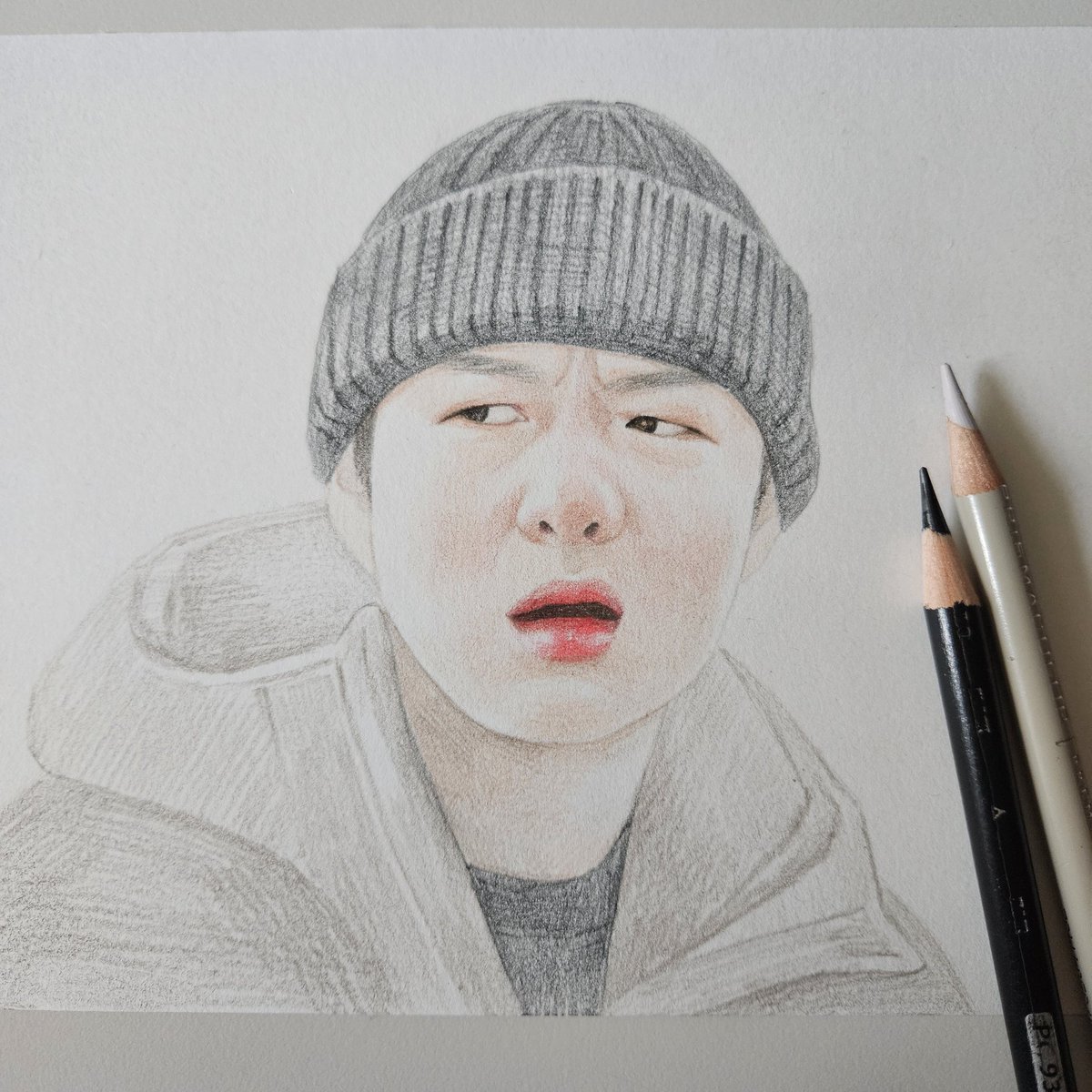 hali_drawing's tweet photo. 도토리양말은 너무했지 
🤨
#비투비 #이창섭 https://t.co/6s7hExLjQo