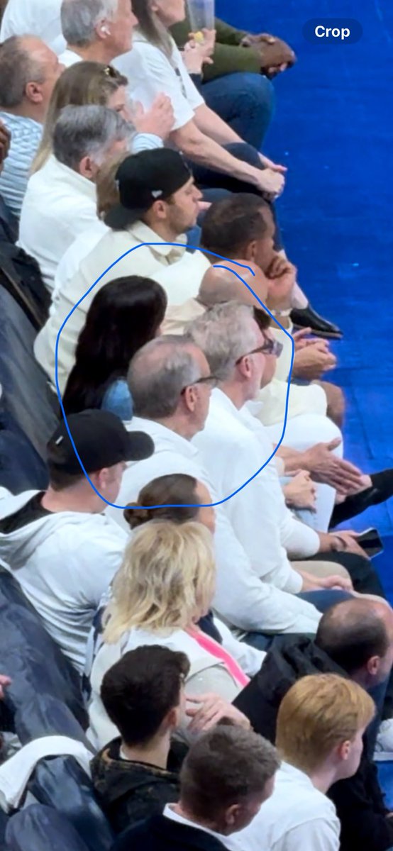 jerseyrose21's tweet photo. ⁦@MeatSauce1⁩ ⁦⁦@DanBarreiroKFAN⁩ Is this your pal Rosen in the front row? https://t.co/1BXXsmkvoT