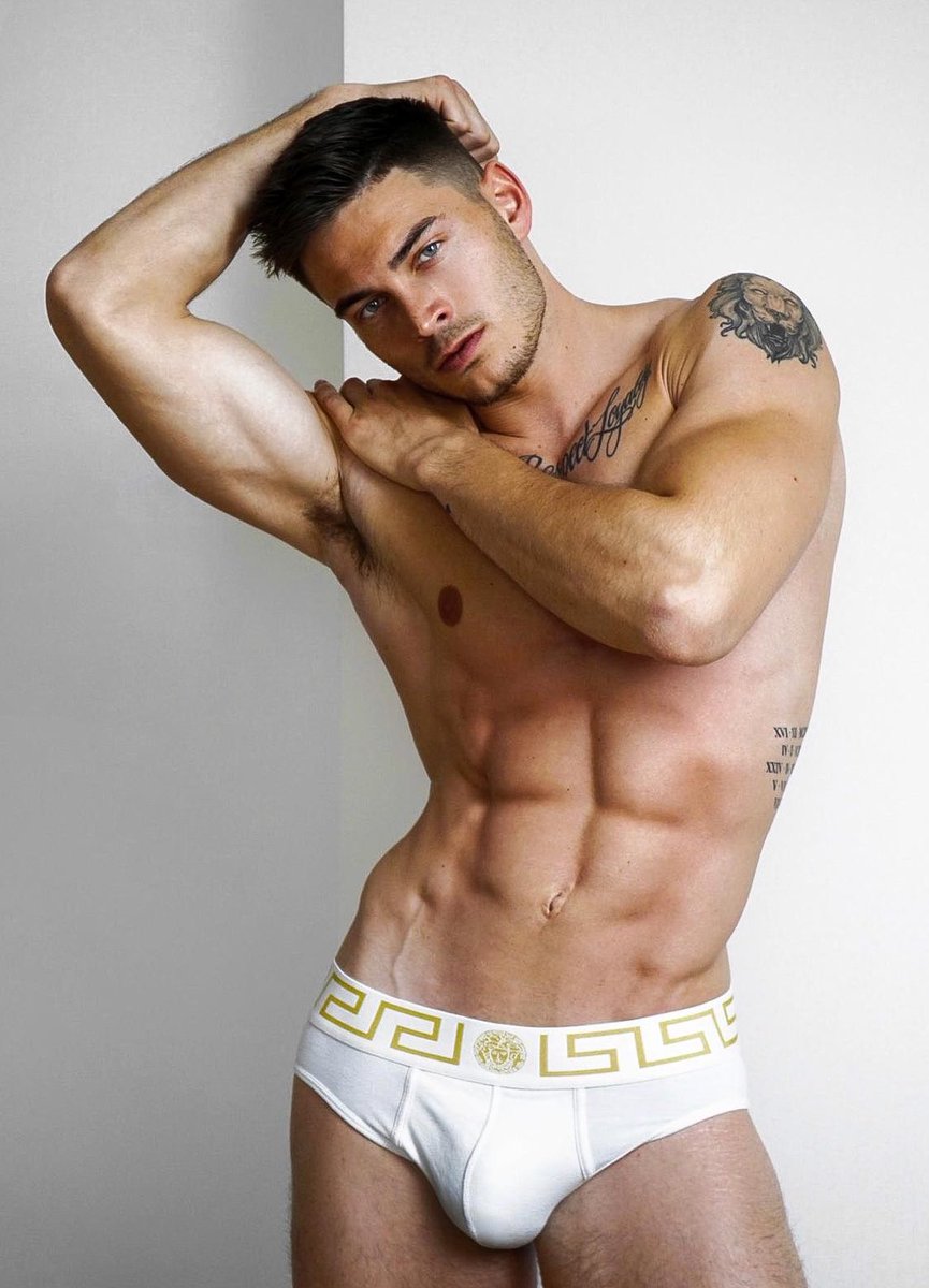 German Hunk #DamnHotBod 🔥 M I R K O 🇩🇪 N I T S C H E @m_rk08 💪 #Hunk #Hottie #Sexy #Stud #Handsome #BulgeAlert #HairyArmpits #PitStop #WhiteUnderwear #InkedHottie #AbsForDays