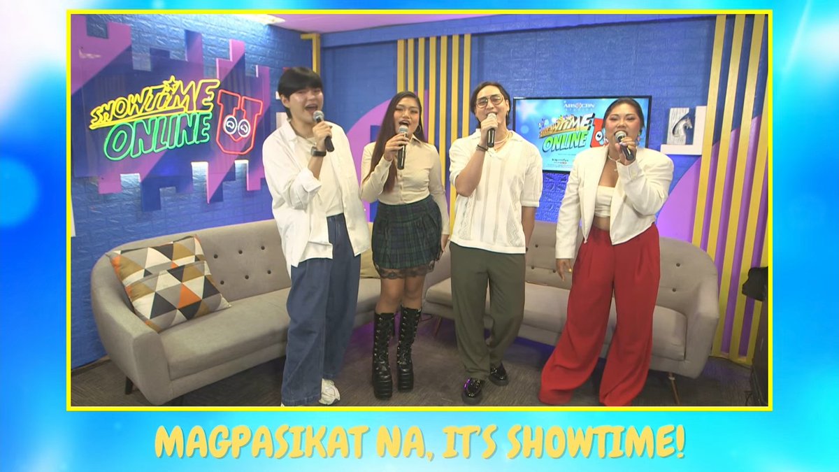 jmcarcoochie's tweet photo. Kasinglinaw ng white attire nila ang Wednesday FUNanghalian natin, Madlang People! Sama-sama na tayo sa @itsShowtimeNa πππ«Άπ»πβ¨
Hello sa ating SOU Squad na inspired ng Kapamilya Logo β€οΈππ, @ItsACsLife @ofcllorraine #DanDelgado at @nickimorenayeah!
#ShowtimeAchiever https://t.co/wouVbbTQoP