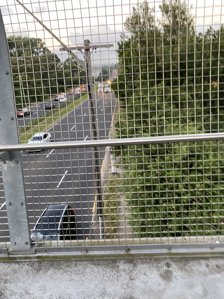 CorruptNSW's tweet photo. @TransportforNSW ignores public safety #nswpol #auspol #disability
cc @parracity @DonnaDavisMP @ChrisMinnsMP @pruecar
Poor people don’t matter obviously to the department.
Despite numerous phone calls by residents about the broken lift on corner of South St & Silverwater Rd #Rydalmere out of operation for last 3 months - one family pushing their grandmother in a wheelchair couldn’t cross the road to catch a bus. You’d think the cleaners would report the breakdown as well 🤬