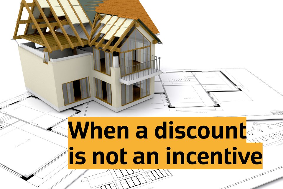 One for the developers - when is a discount not an incentive? Find out how #HMLR sees it, why it matters and what it means for you 👇 hmlandregistry.blog.gov.uk/2024/04/23/acc…