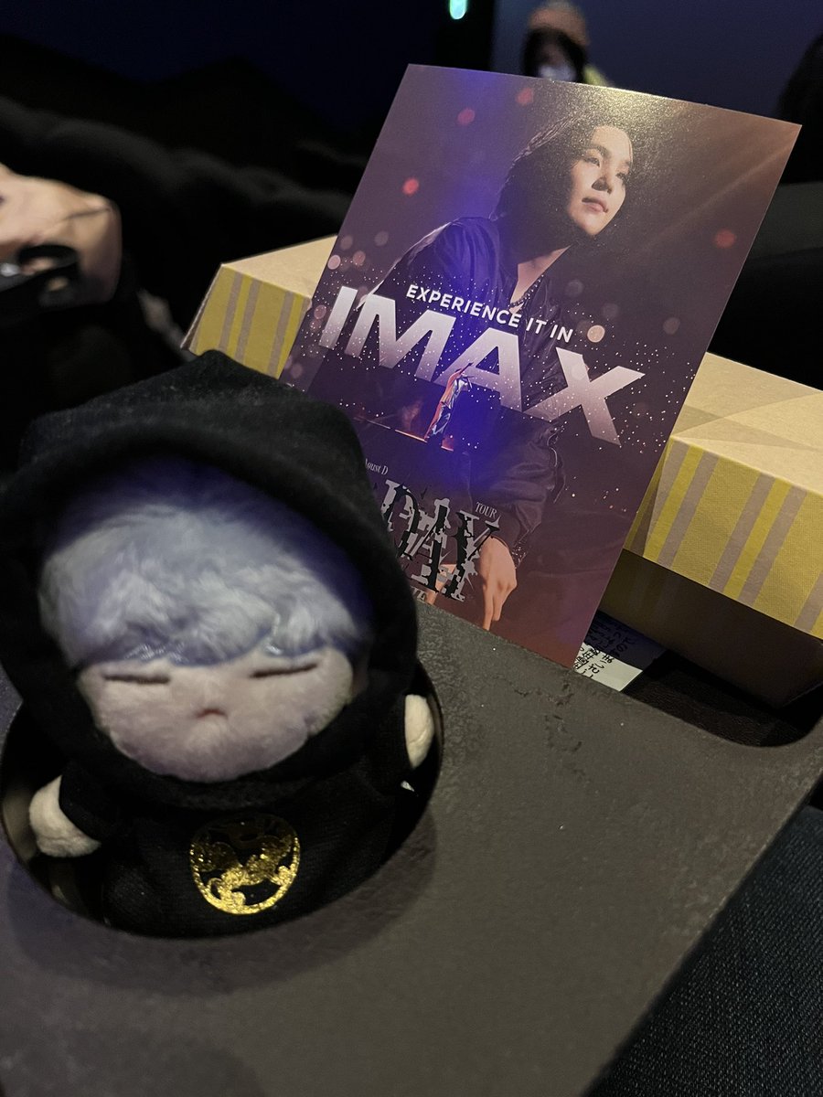 来たよー💜これから見ます🥰
IMAX初めて😆
#AgustD
#AgustD_Dday_TheMovie