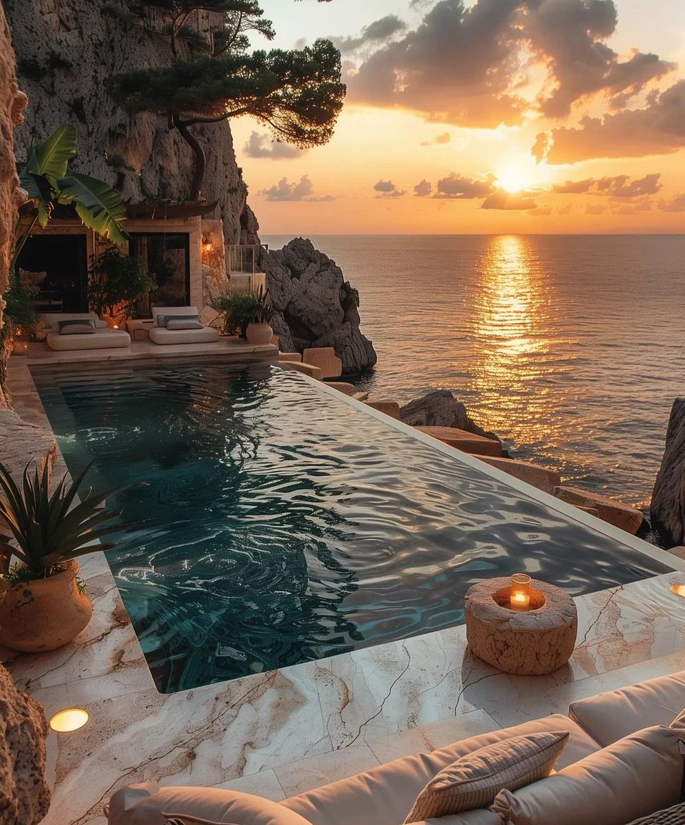 X_girlTraveler's tweet photo. Italy 🇮🇹 https://t.co/Ek40D4LuHg