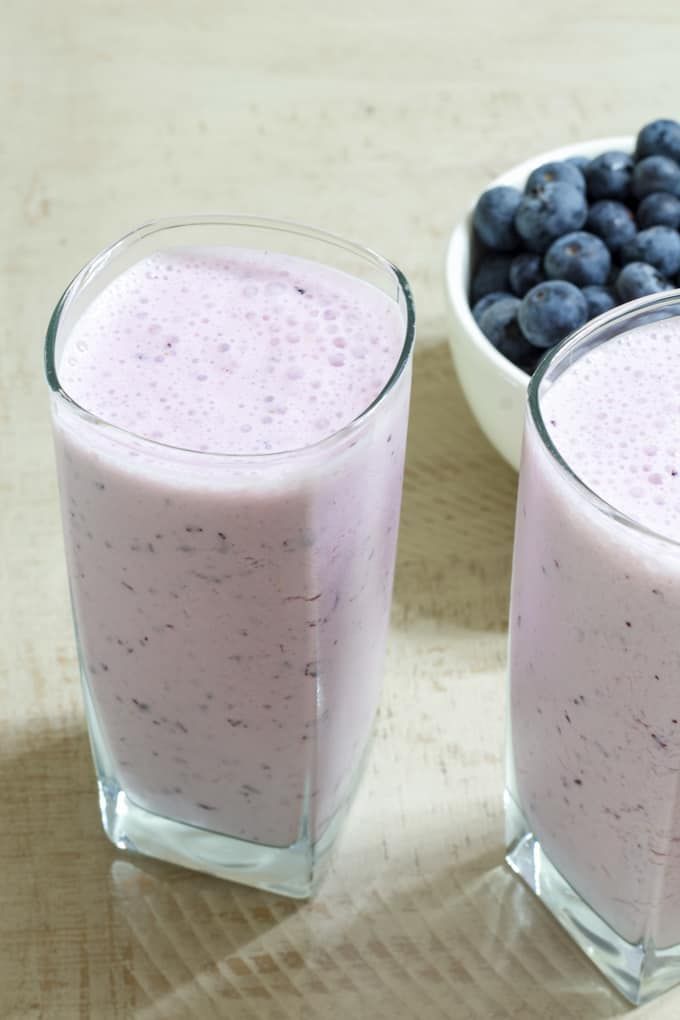 Affordable nutrition at home! You only need four ingredients - Healthy Blueberry Yogurt Smoothie ⇣ mindyscookingobsession.com/healthy-bluebe… #smoothies #healthyeating #drinks #breakfastideas #brunch