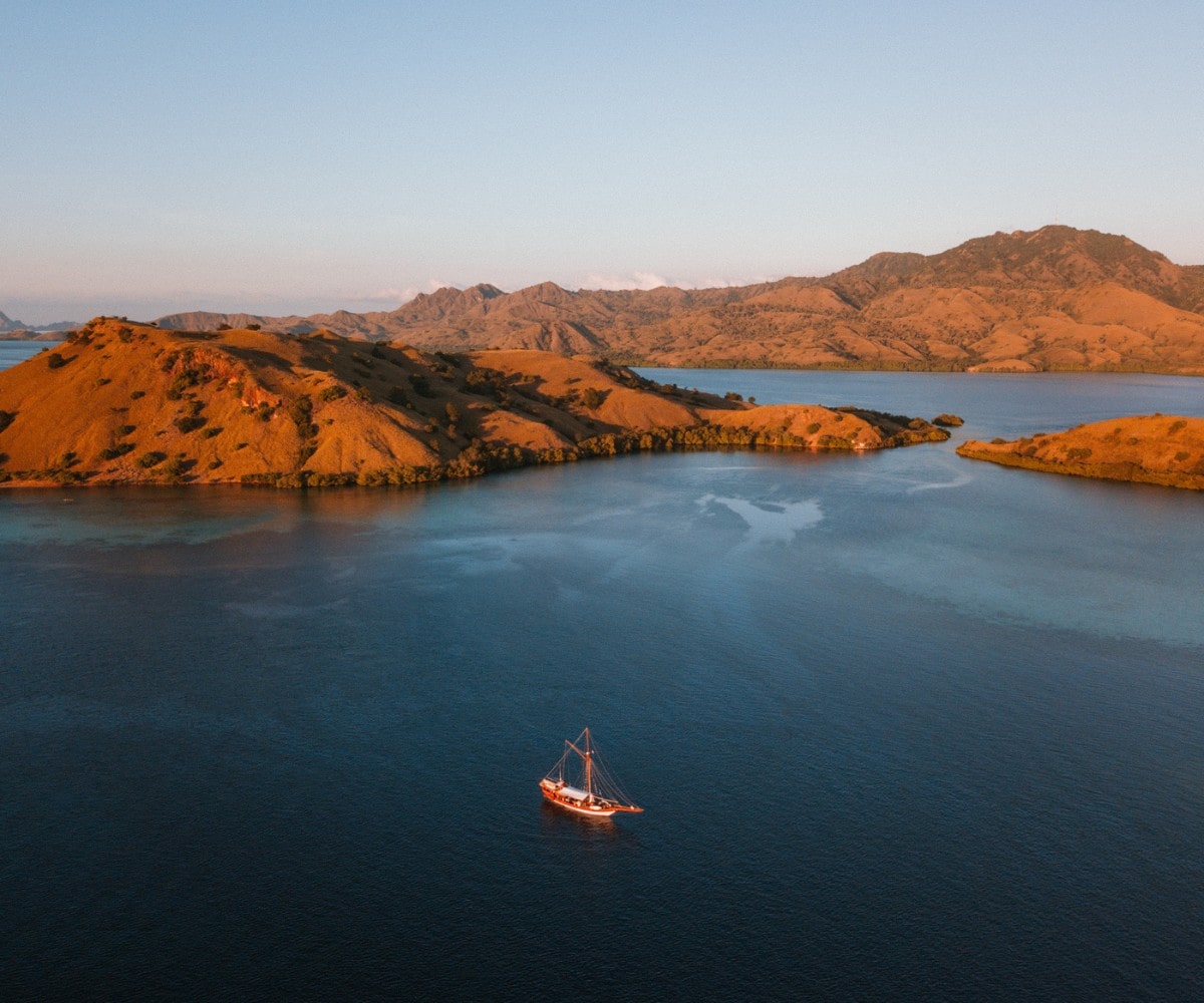 7 reasons to visit Komodo National Park on a luxury phinisi dlvr.it/T5wlxV