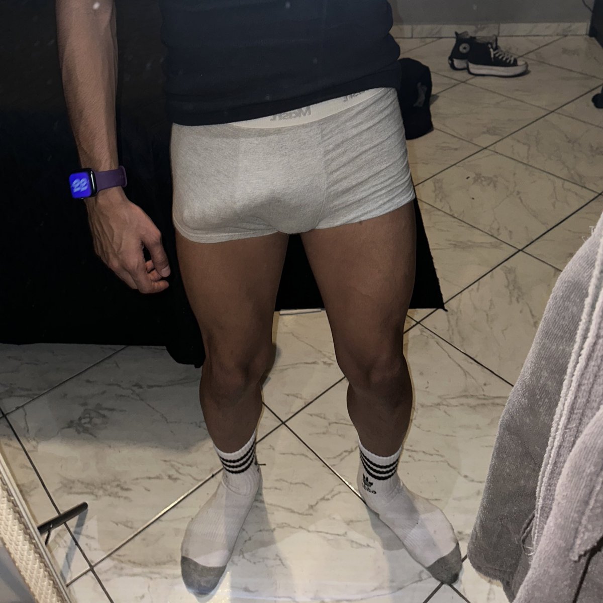 g4rlog4n's tweet photo. Boa noite, chegando essas horas em casa 🤦🏽‍♂️ https://t.co/Ryu7K77tst