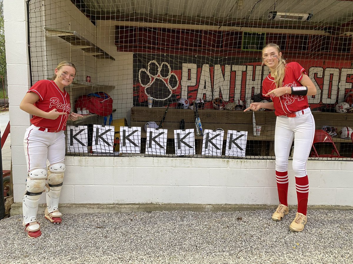 First no hitter of the season tonight with 7 K’s! Props to my amazing catcher behind the plate, <a href="/CallieS60219881/">Callie Smith</a>!❤️ <a href="/CoachBiggs24/">John Biggs</a> @TopGunBurt2026 <a href="/BTurner_75/">Bob Turner</a> <a href="/topgunfastpitch/">Top Gun Fastpitch</a> <a href="/1027TheGame/">102.7 The Game ESPN Owensboro</a>