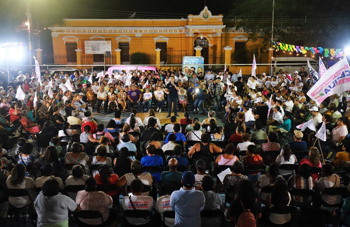 En el distrito UNO, somos UNO con <a href="/CeciliaPatronL/">Cecilia Patrón Laviada</a> ☝🏼🔵

#ÁlvaroDiputado
#CeciAlcaldesa