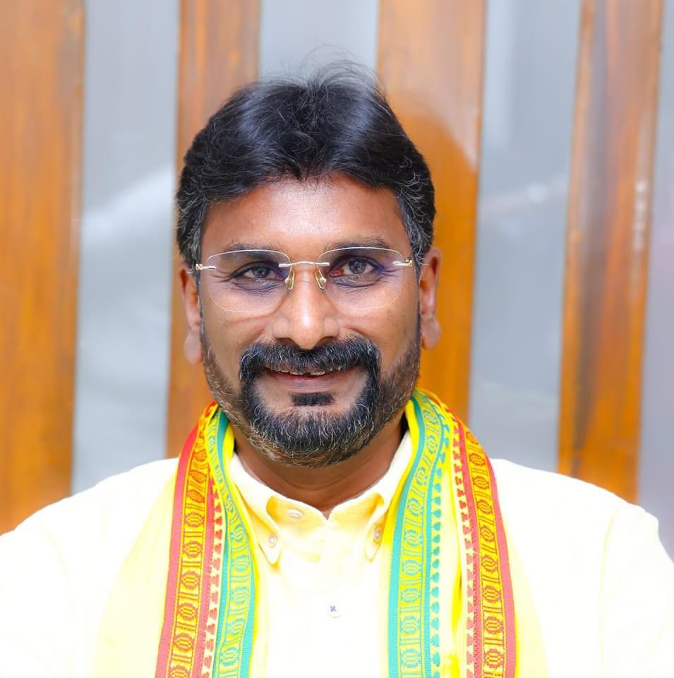 Constituency Name: Rajam (SC)

YSRCP candidate: Tale Rajesh
TDP candidate: Kondru Murali Mohan

Kondru Murali the ex-MLA, enjoys a positive image and has been actively working on the ground for the past two years to reclaim this seat from the YSRCP. Sympathy factors are aiding in